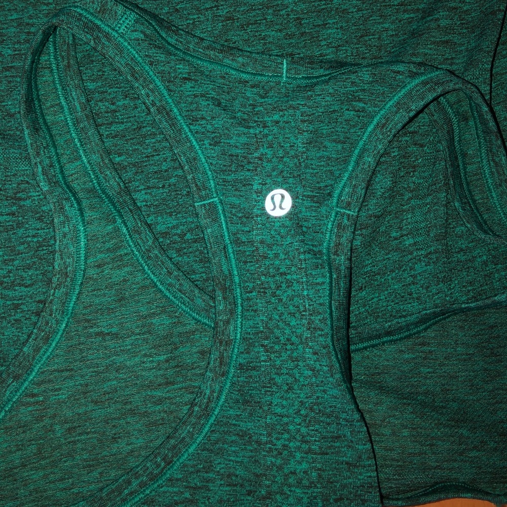Lulu lemon tank top (size 6)